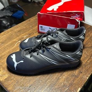 Puma Attacanto TT Junio Soccer Shoes size US 6